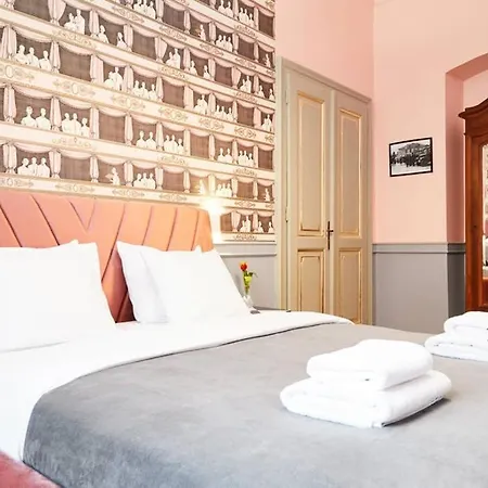 Househost Iii: Podbrzezie Street Krakow