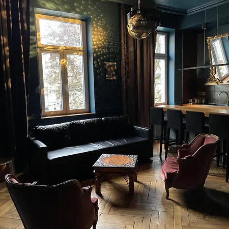 Apartment Househost Iii: Podbrzezie Street Krakow