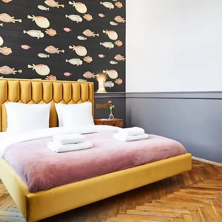 Apartamento Househost Iii: Podbrzezie Street Cracovia
